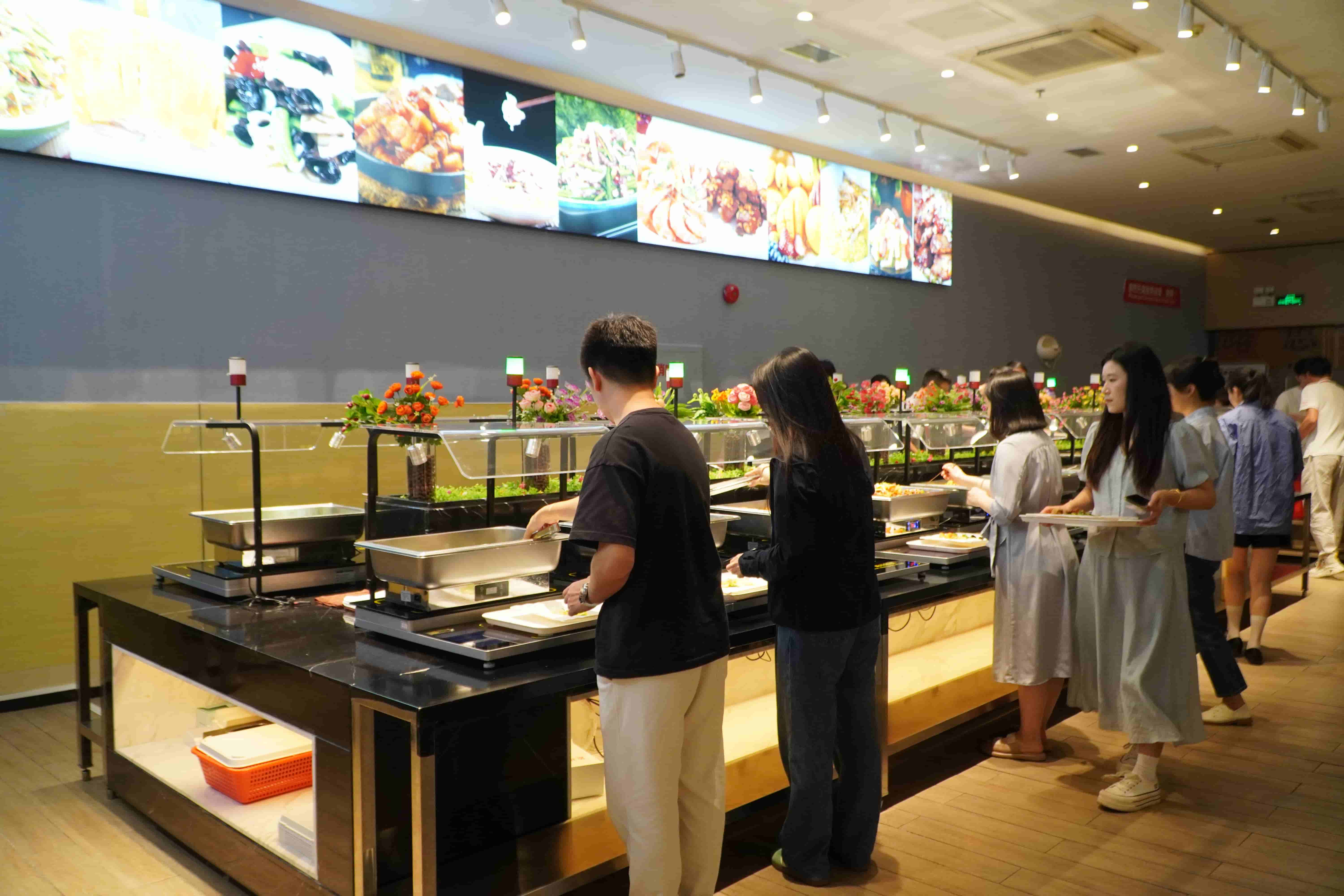 食堂 食堂